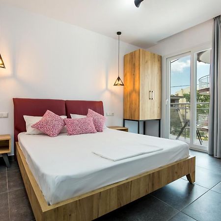 Linden Apartments 포토스 외부 사진