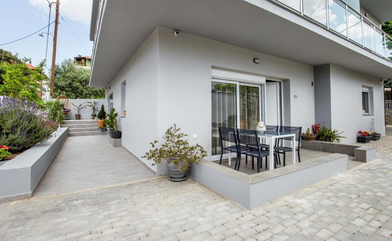 Linden Apartments 포토스 외부 사진
